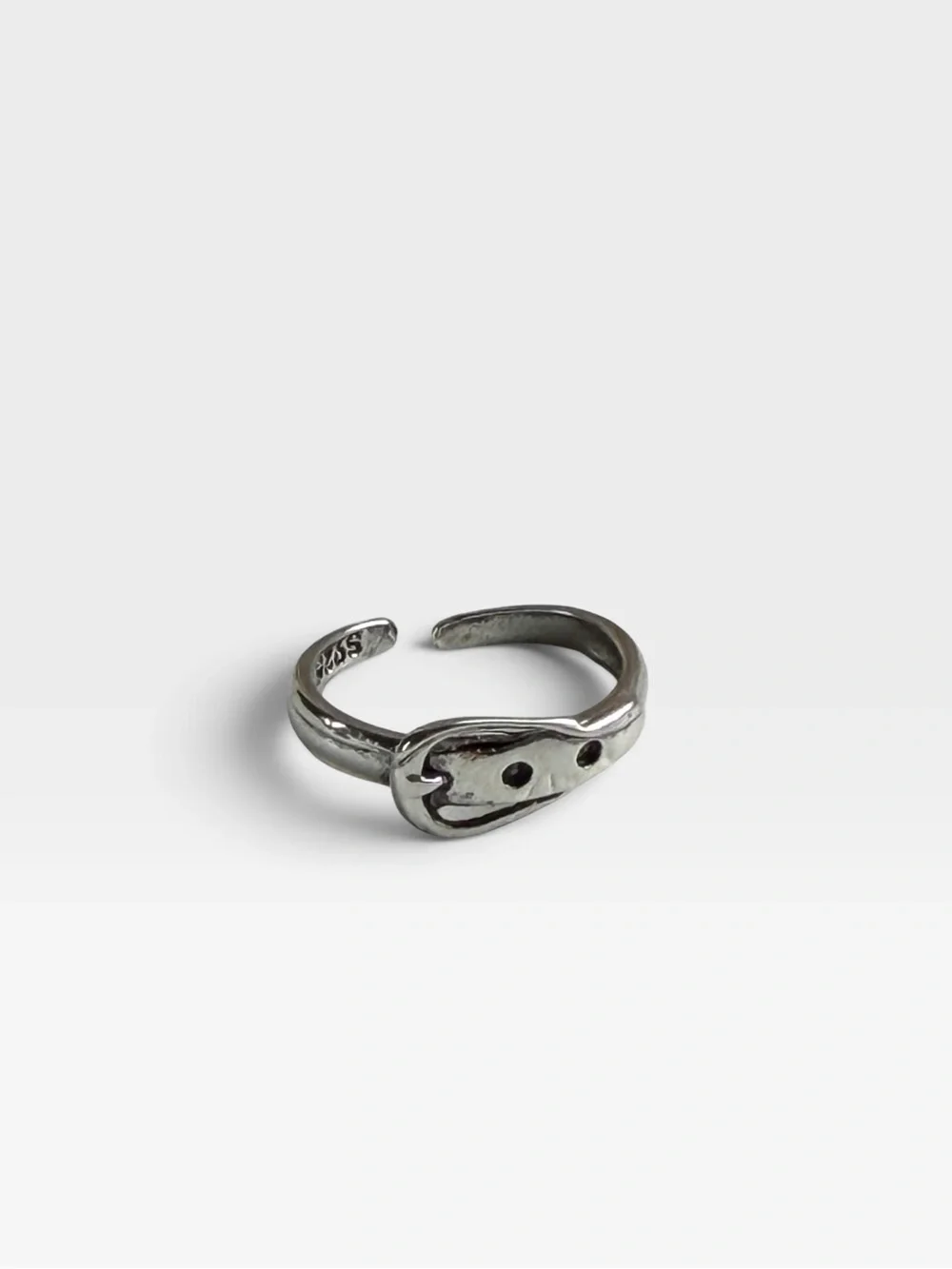 Y2K Silver buckle ring